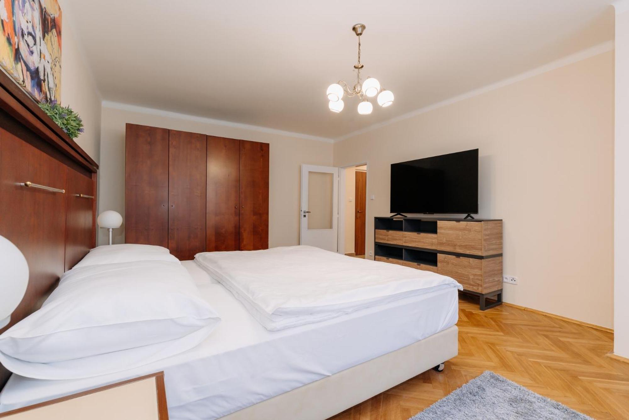 Apartments Tgm 11 Karlovy Vary Exterior photo